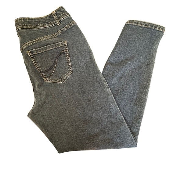 Lane Bryant Skinny Jeans • Used • Size: 14 - Picture 6 of 6